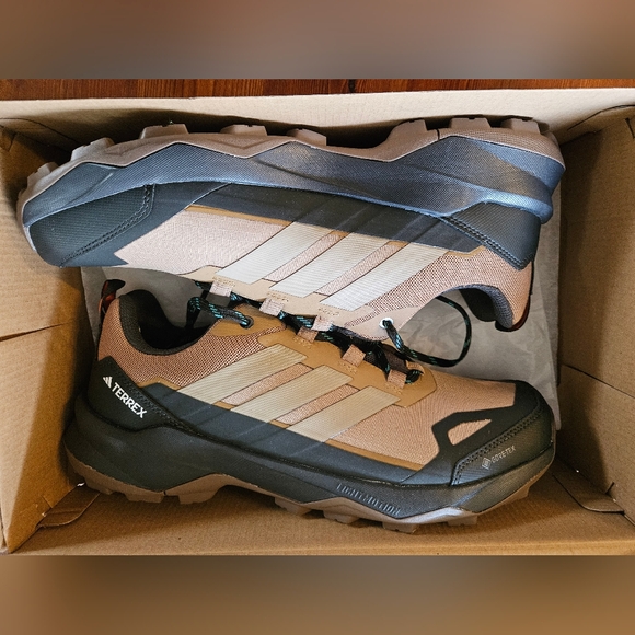 Adidas Terrex Men's Beige and Black Athletic Shoes Size 11 - Picture 3 of 5